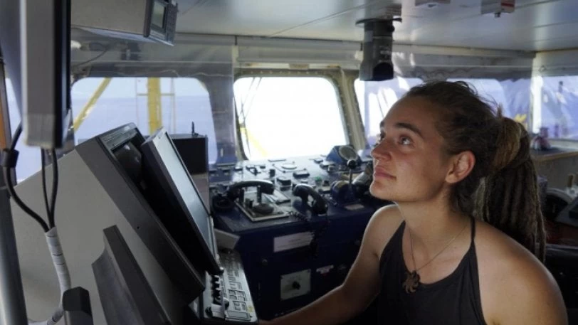 Αμαρτίες γονέων….Πέφτουν οι μάσκες! Η κόρη καπετάνισσα-σύμβολο, κι ο πατέρας στο εμπόριο όπλων!